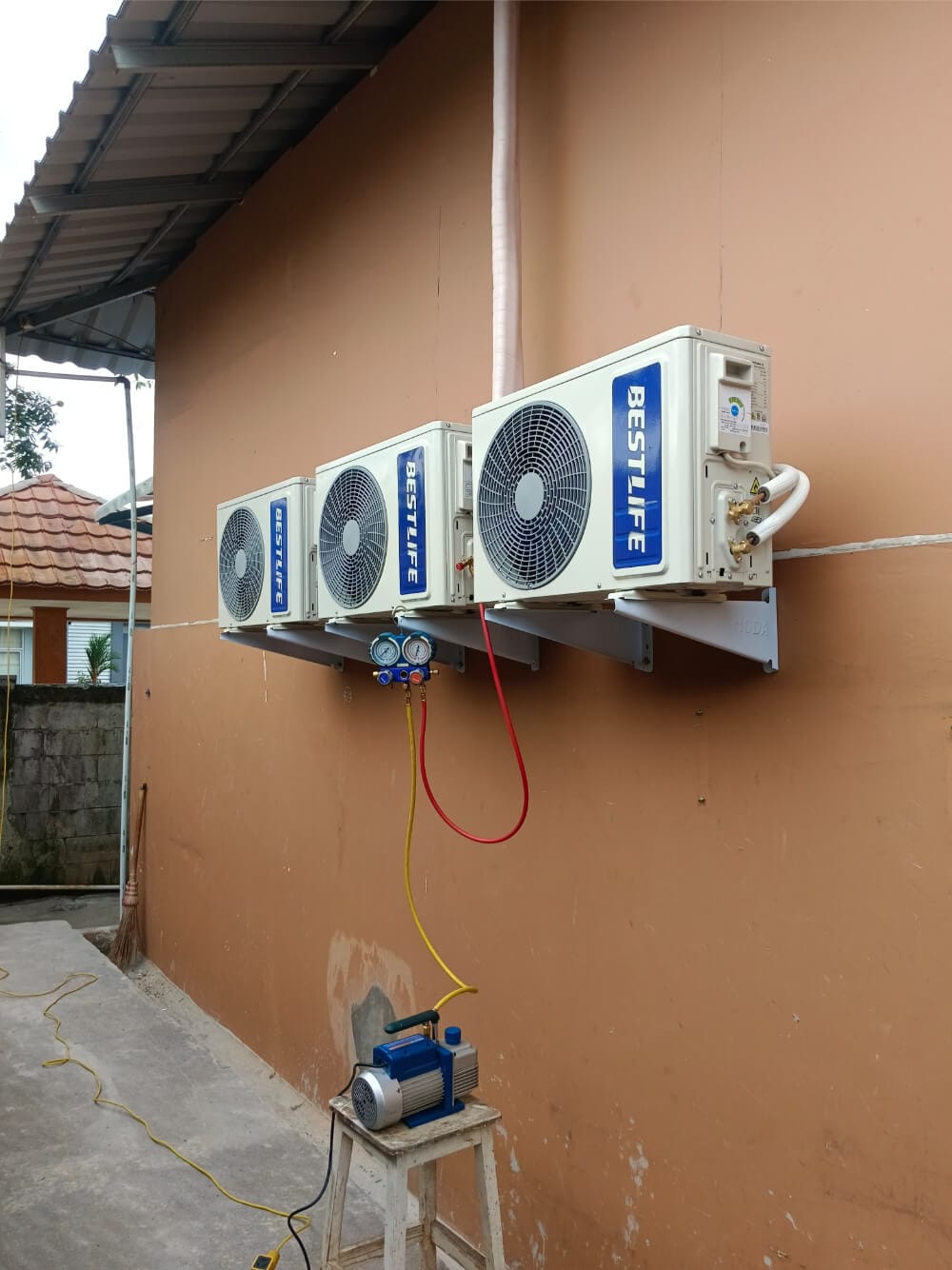 Dokumentasi pekerjaan Sidingin AC