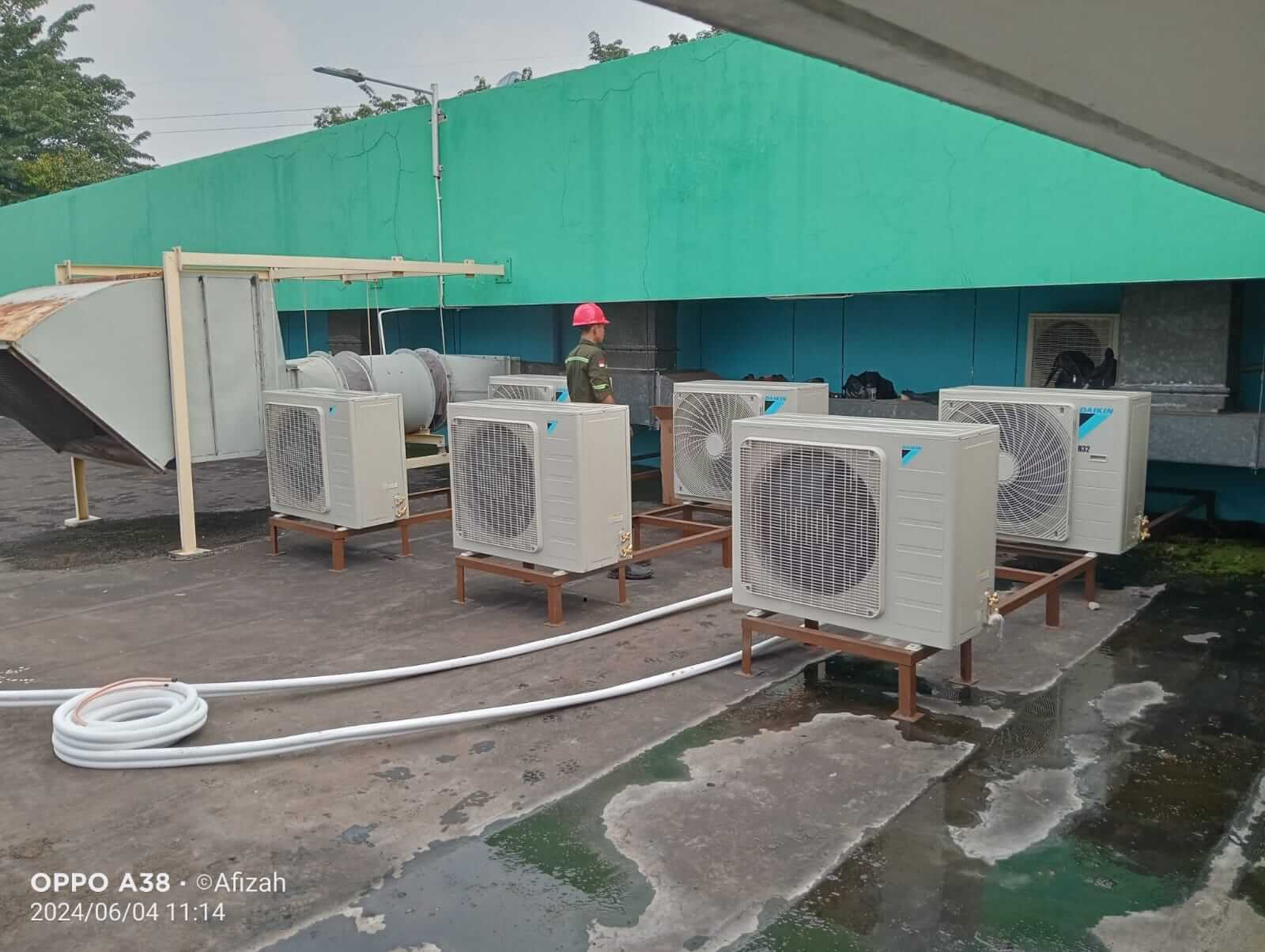 Dokumentasi pekerjaan Sidingin AC