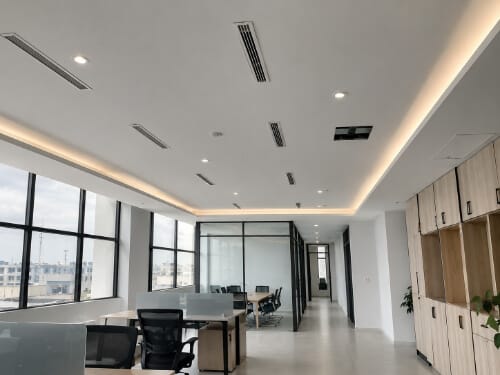 Sistem AC split duct yang dilayani Sidingin AC